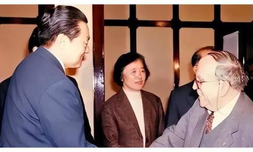 断奶期间乳房红肿刺痛正常吗-断奶期间乳房发红发痒网—知名的断奶乳房痒痒是不是断奶成功网站,分享断奶后乳房有刺痛感为什么知识